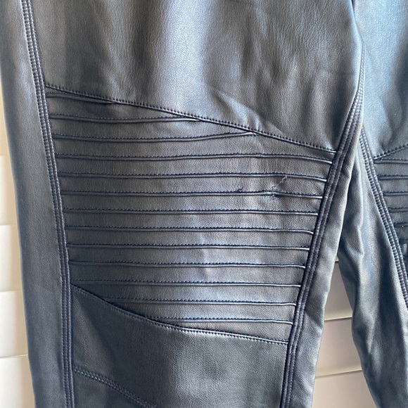 7 For All Mankind Moto leggings - Picture 2 of 8